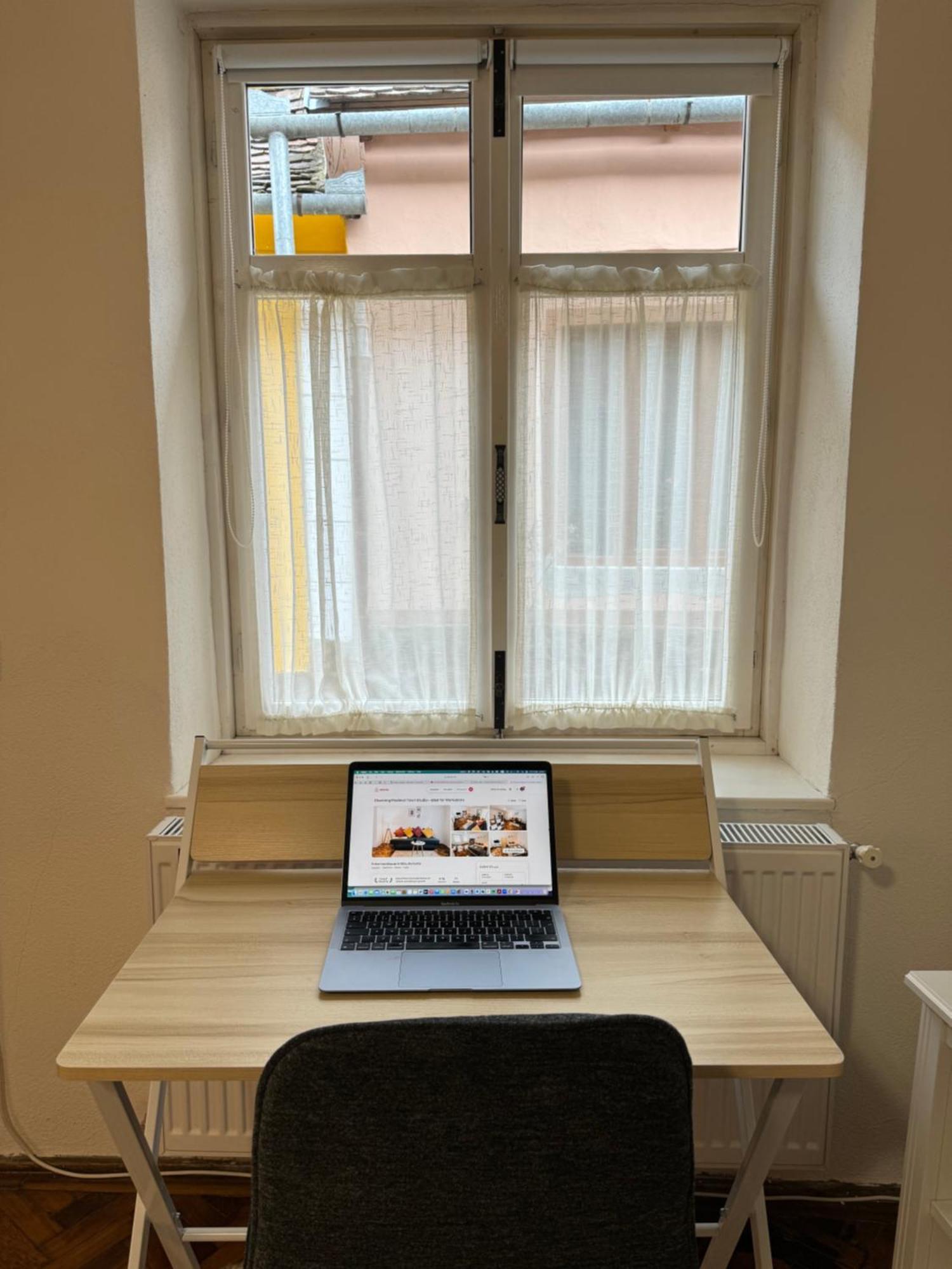 Charming Studio Ideal For Getaways Or Workations In Sibiu'S Medieval City Center Esterno foto