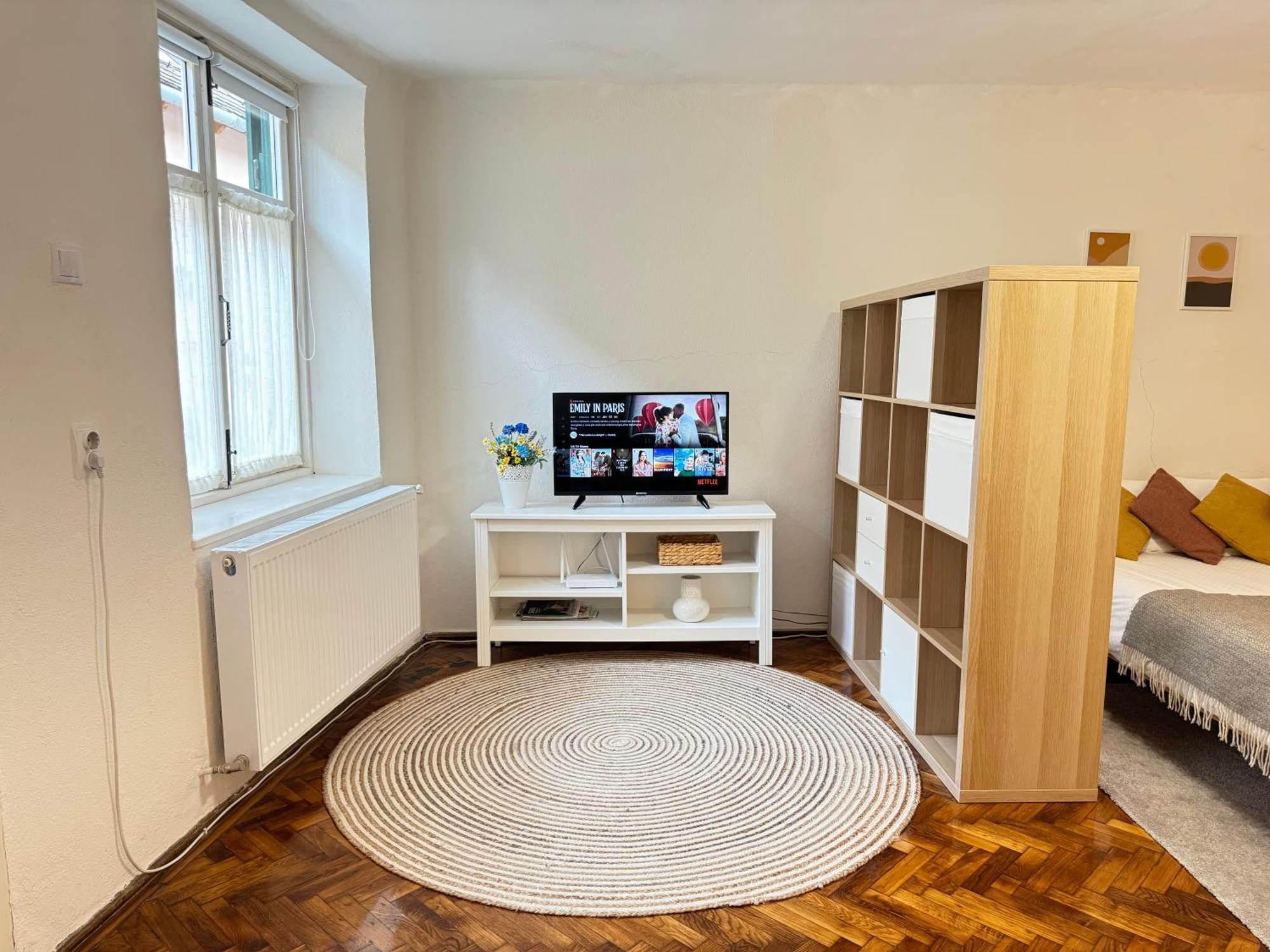 Charming Studio Ideal For Getaways Or Workations In Sibiu'S Medieval City Center Esterno foto
